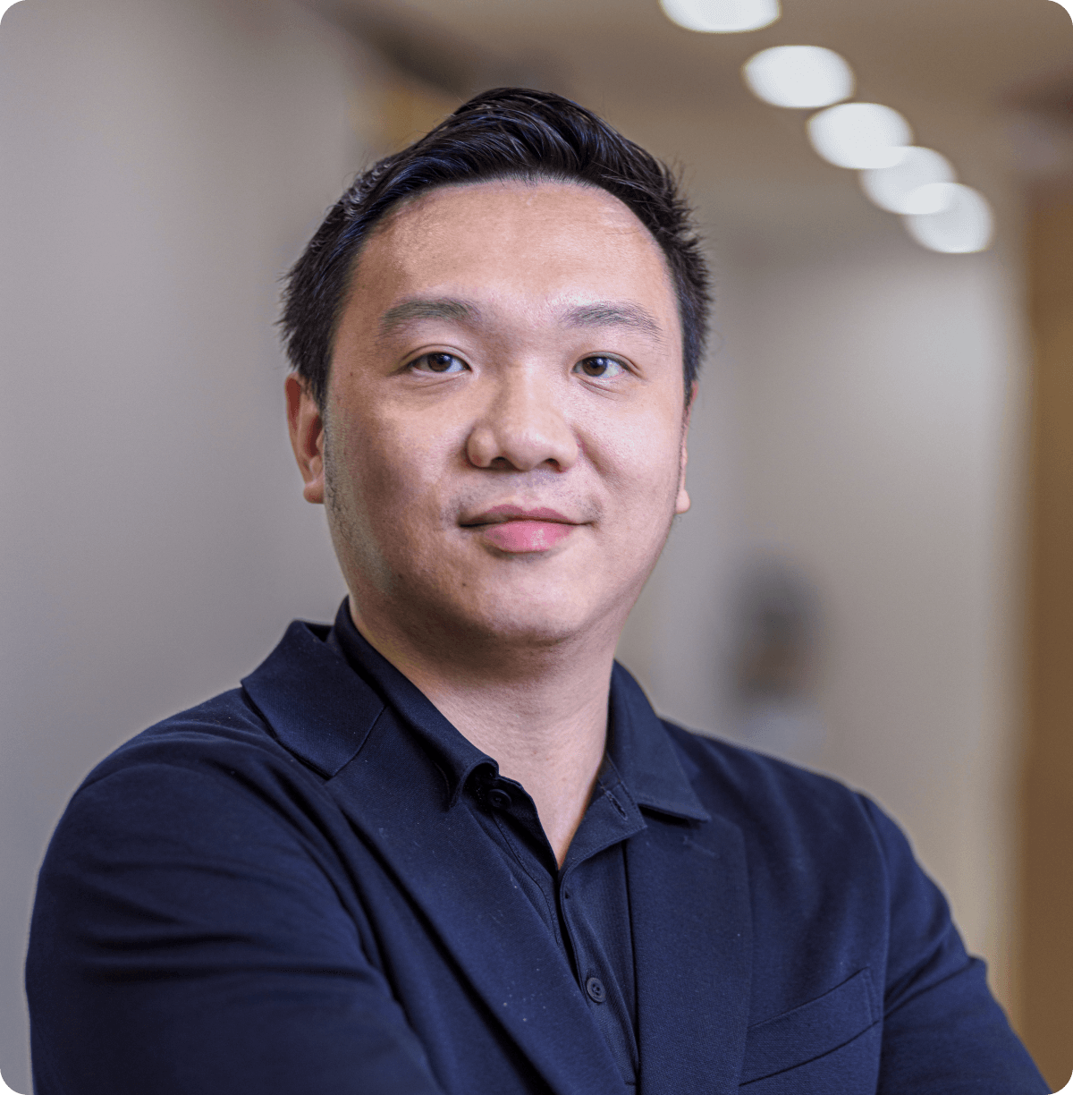 Headshot of Wei Liang Leu