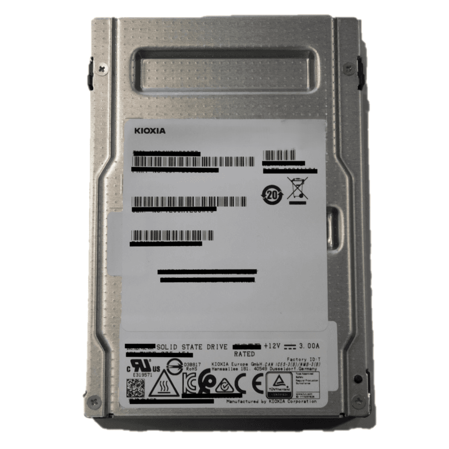 CM8P-R Series 30.72TB 2.5" PCIe 4.0 x4 NVMe SSD